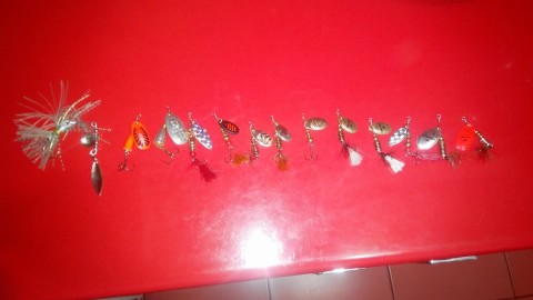 1 Spinnerbait si lingurite clean Caperlan.jpg